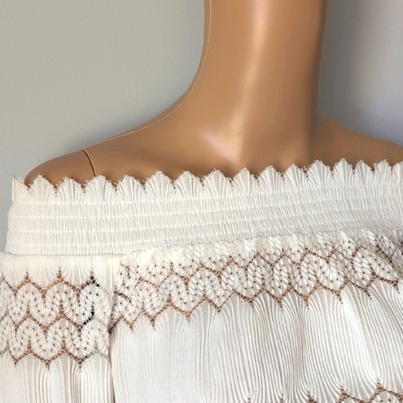 Boho Dynamite White Lace Off-Shoulder Smocked Hem/Cuff Blouse SZ S - Picture 6 of 14
